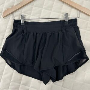 Lululemon Hotty Hot Lined Short 2.5”